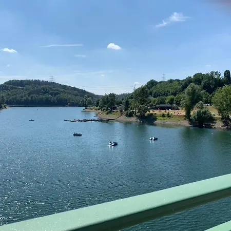 In Remscheid-ehringhausen アパート *